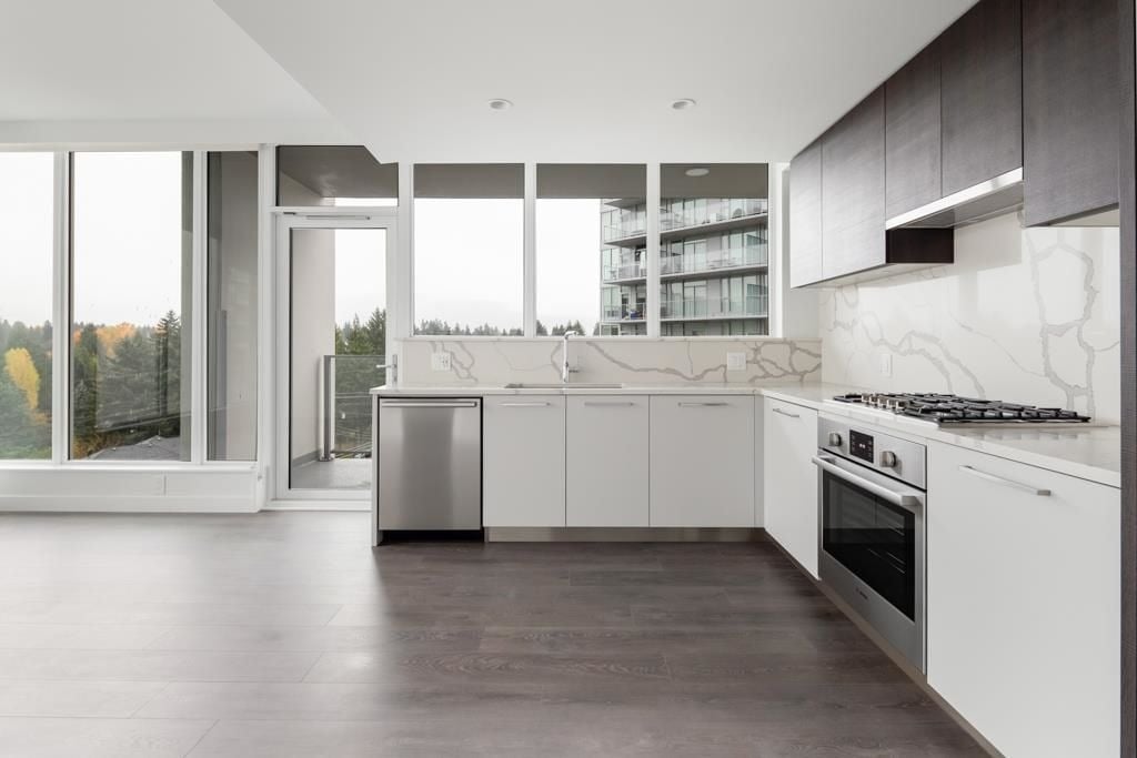 567 Clarke Rd, #505