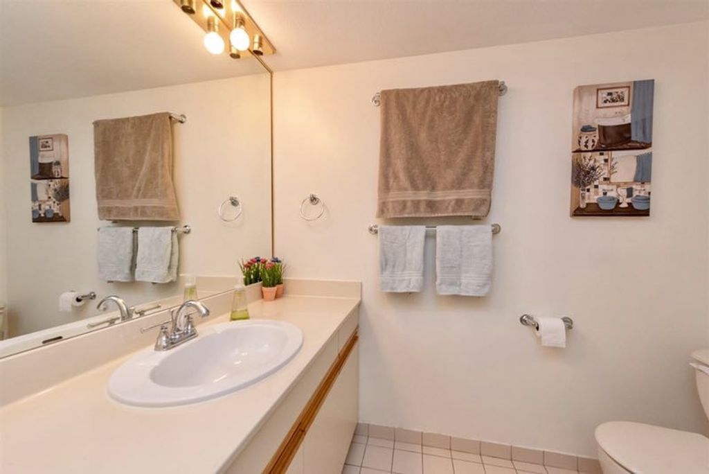 6055 Nelson Ave, #2102