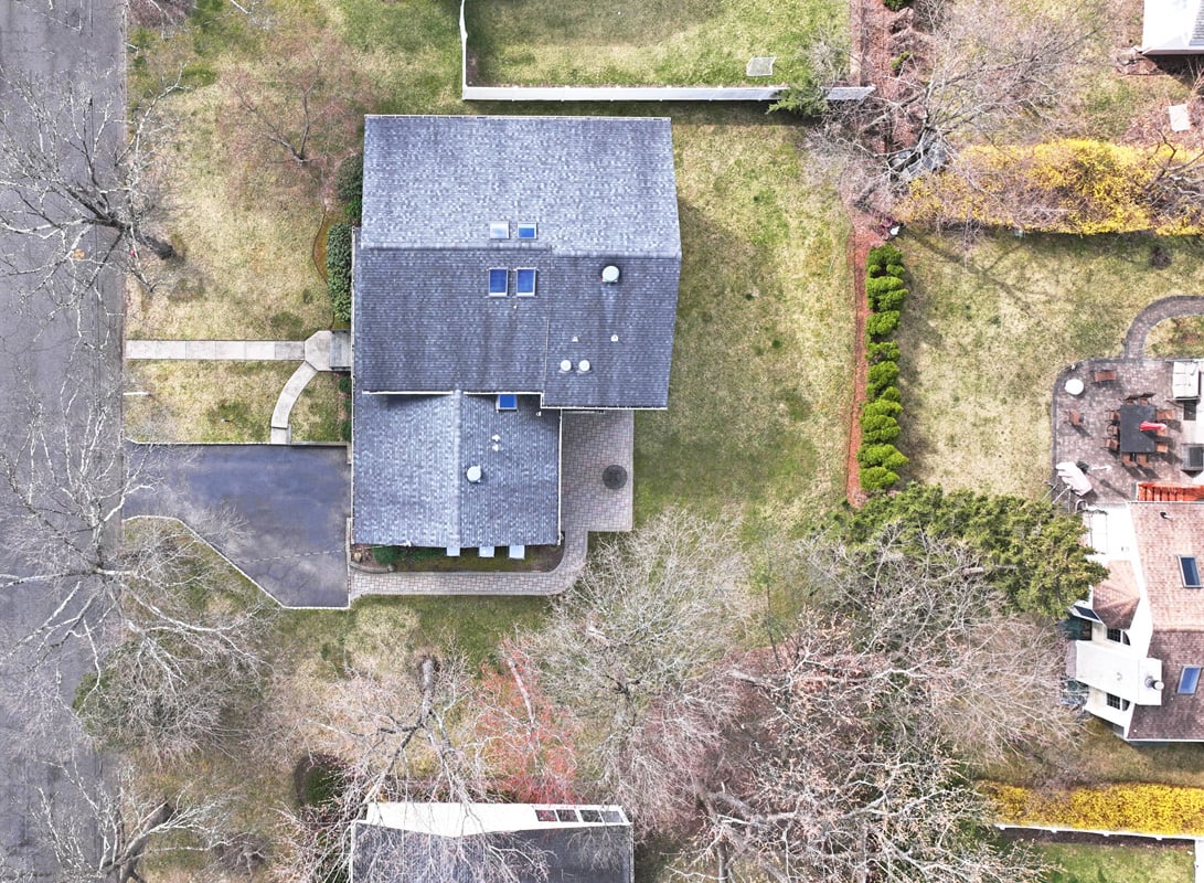23 Spruce Pl