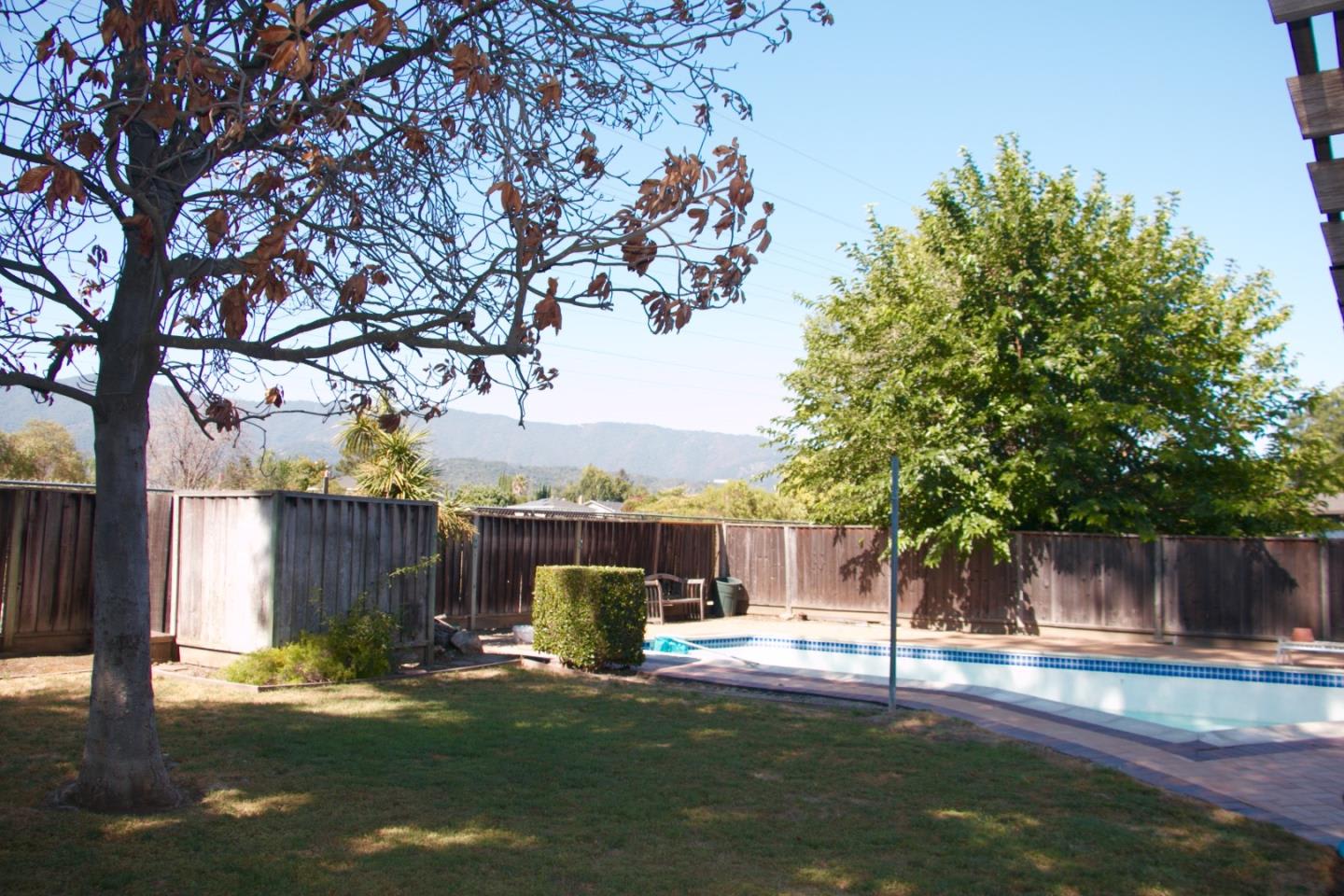 Rhinecastle Way, Almaden Valley