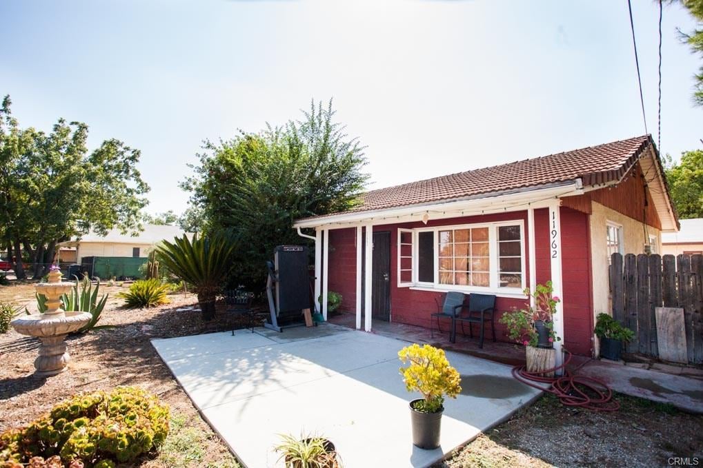 11962 Telephone Avenue, Chino, CA 91710