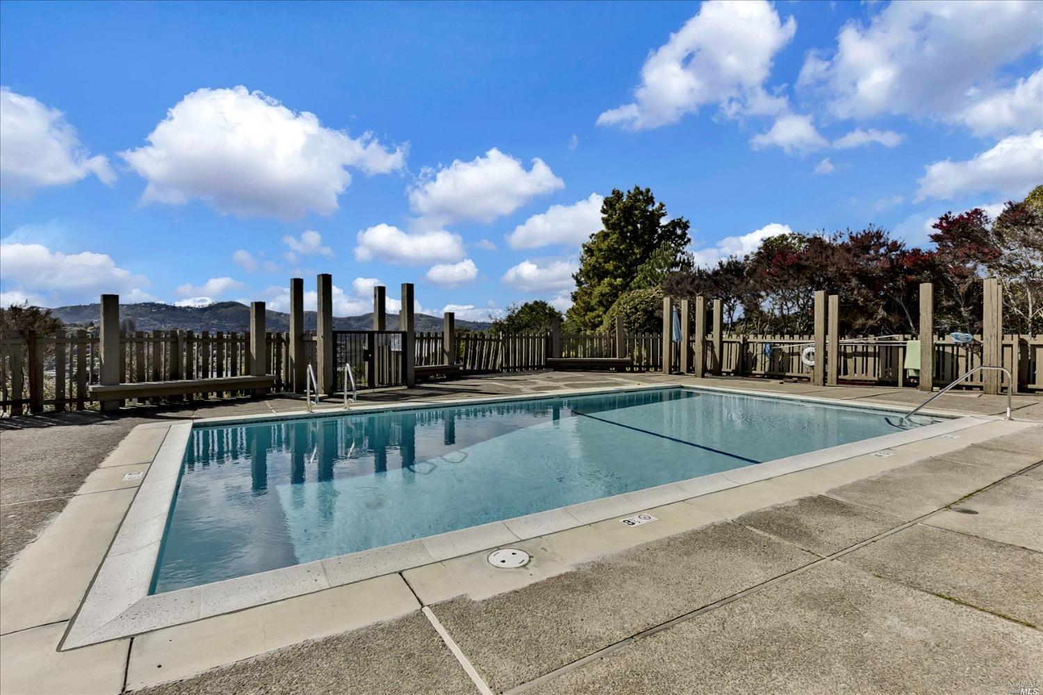 64 Marinero Cir