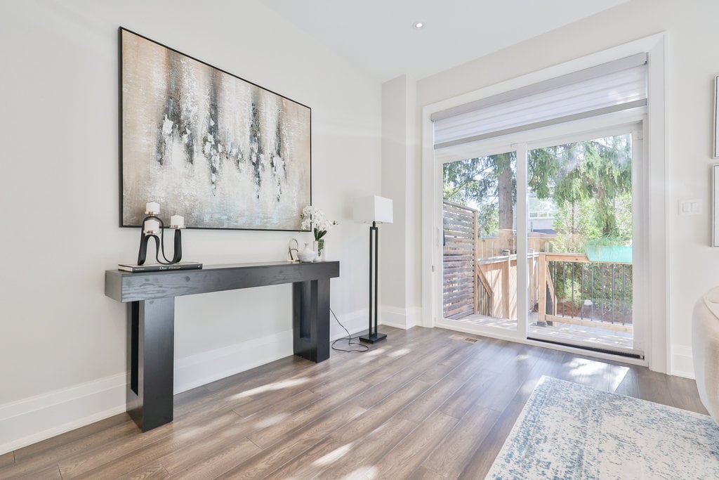 15A Tecumseth Ave