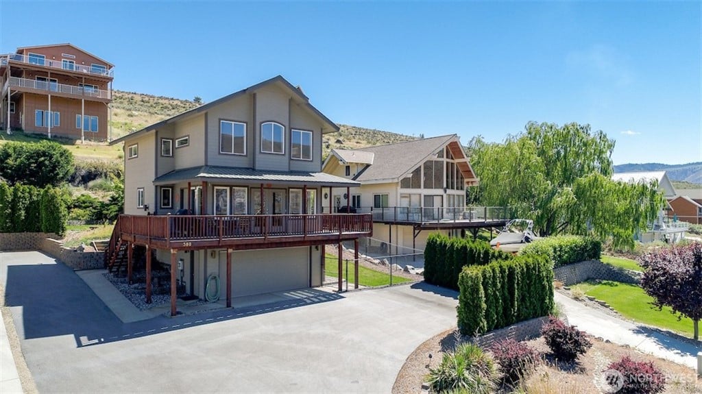 380 W Beach Drive