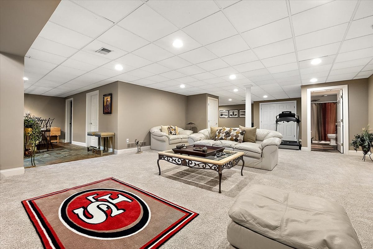 15665 Spyglass Drive