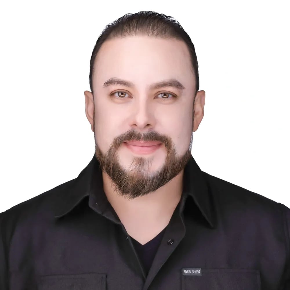 Jose Lopez Hollister, CA Real Estate Agent Headshot