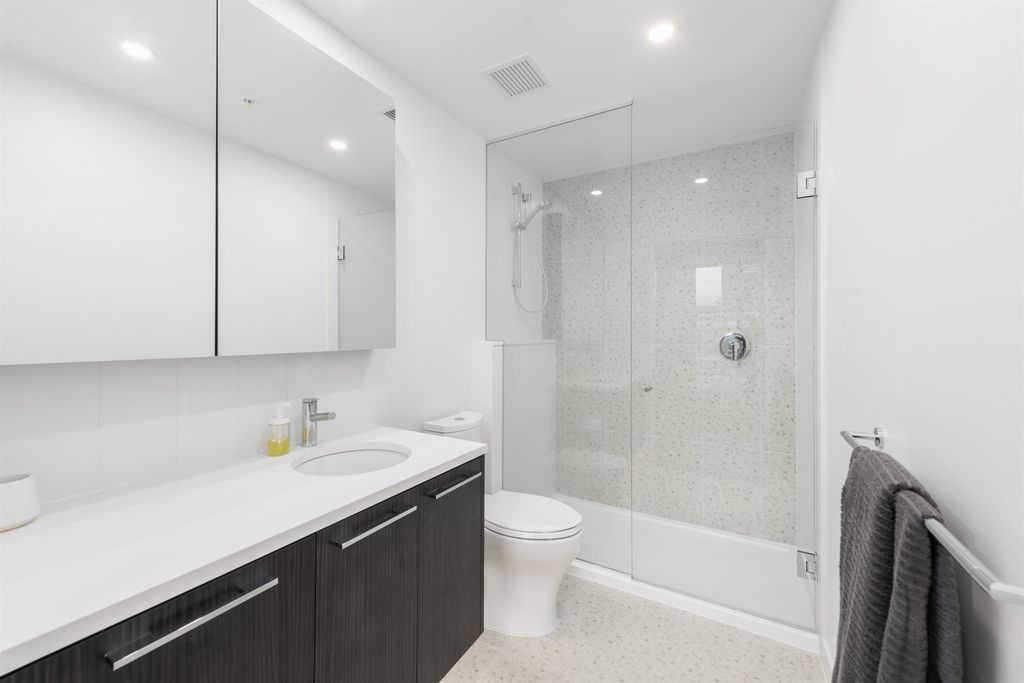 2425 Alpha Ave, #307