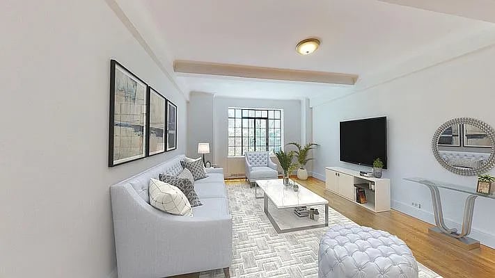 1 Christopher St APT 4B