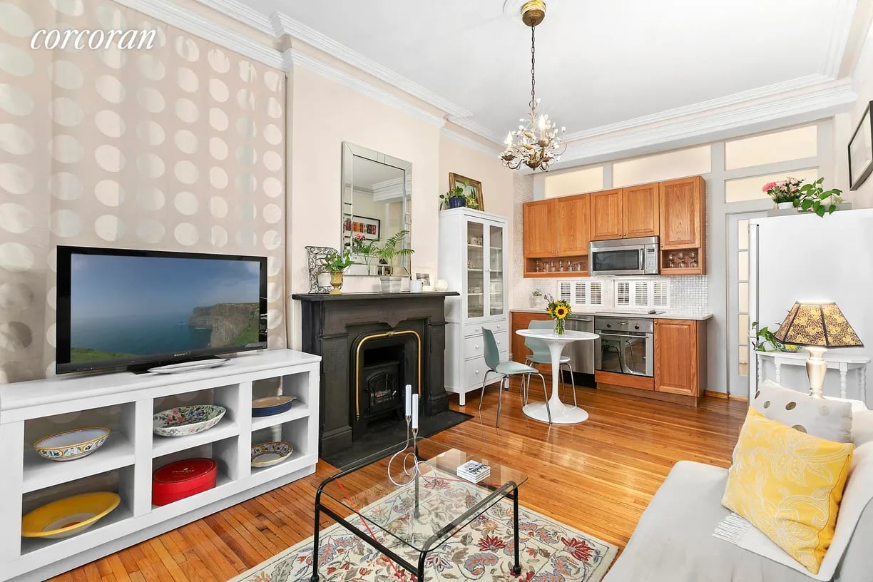 111 W11th St Apt 1FW