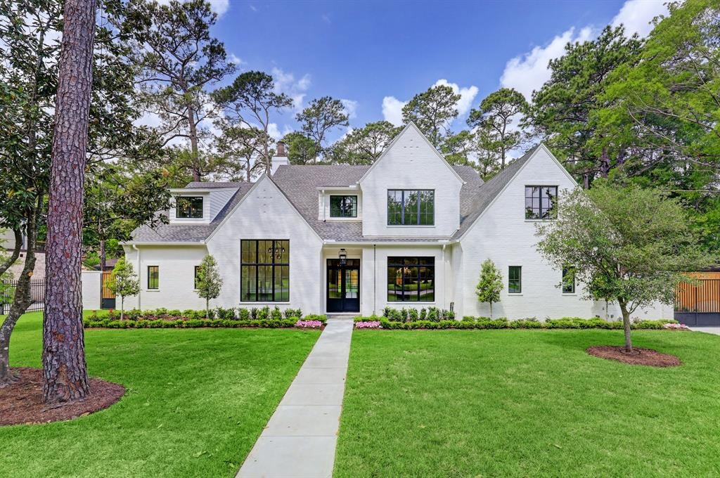 311 Rainier Dr