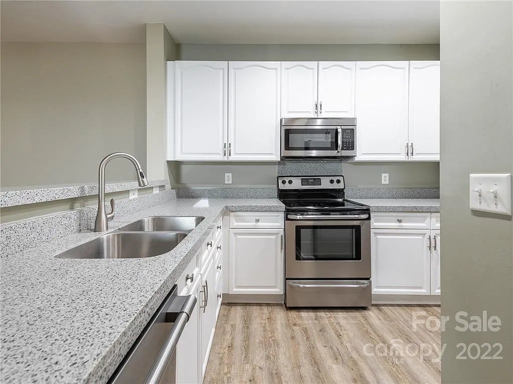 6112 Creft Cir #114