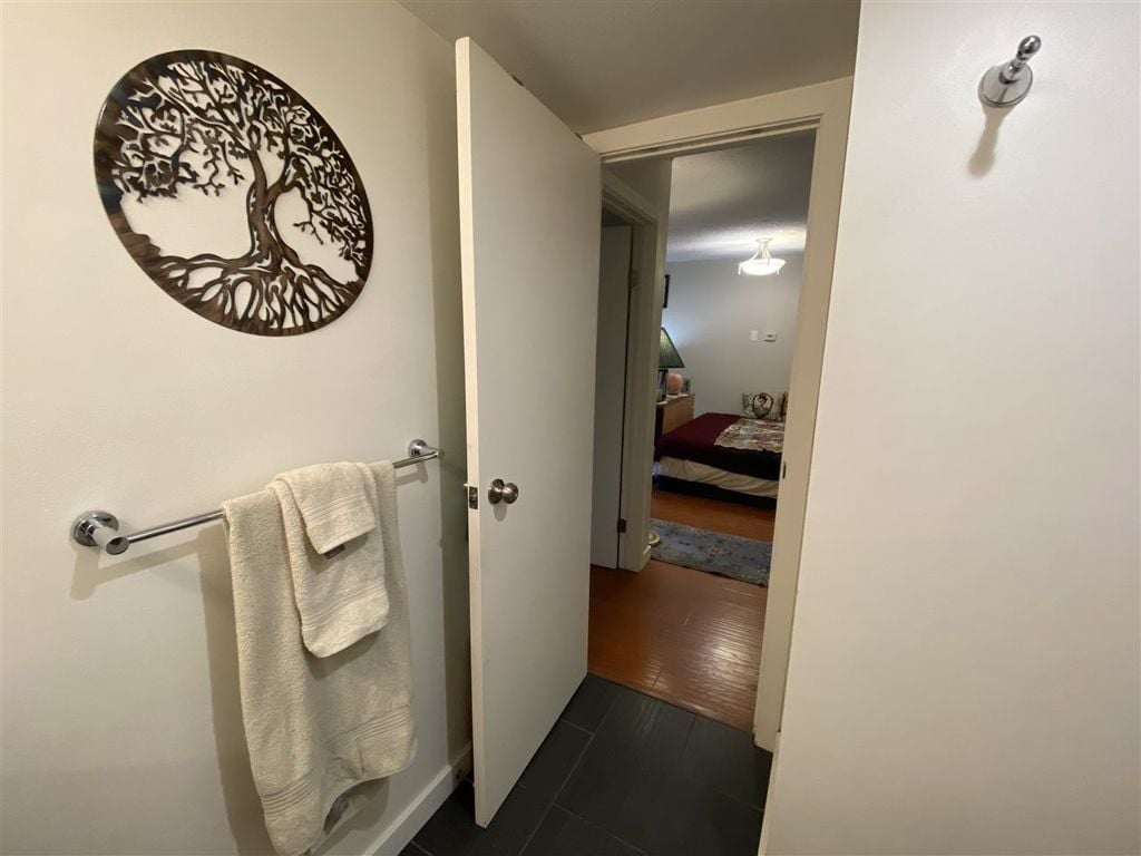2328 Oxford St, #204