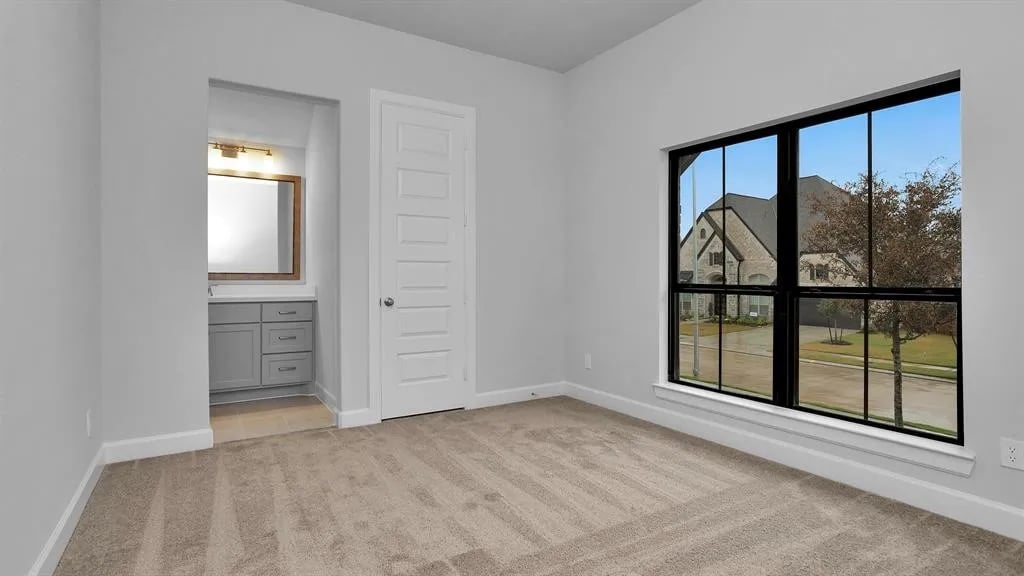 5318 Spring Woods Dr