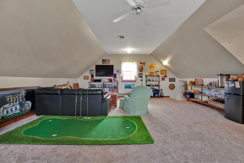 12 Hillcrest Circle