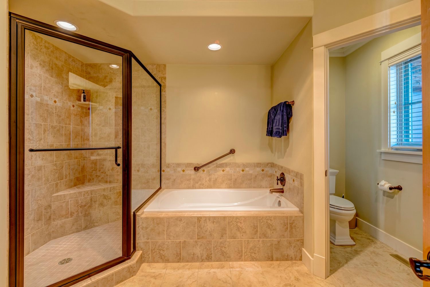 91 Clubhouse Dr