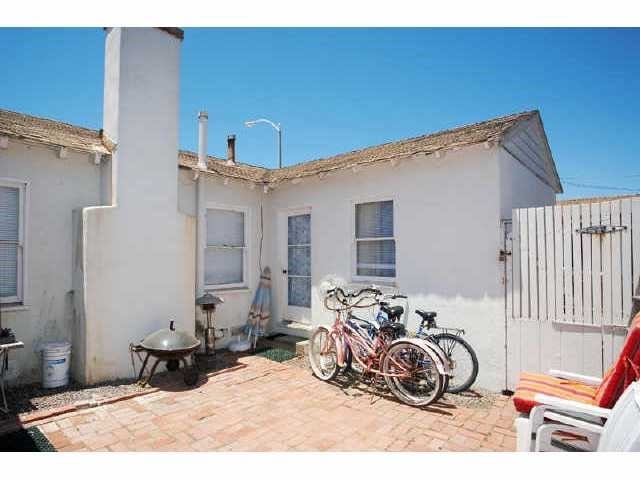 3921 Ocean Front Walk