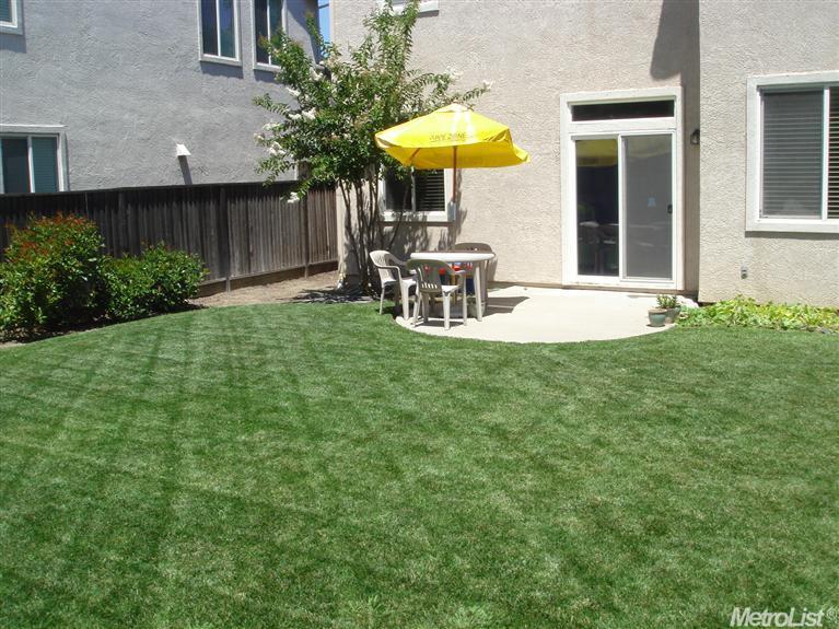 3325 Myna Way Sacramento, CA 95834 Sold Represented Buyer