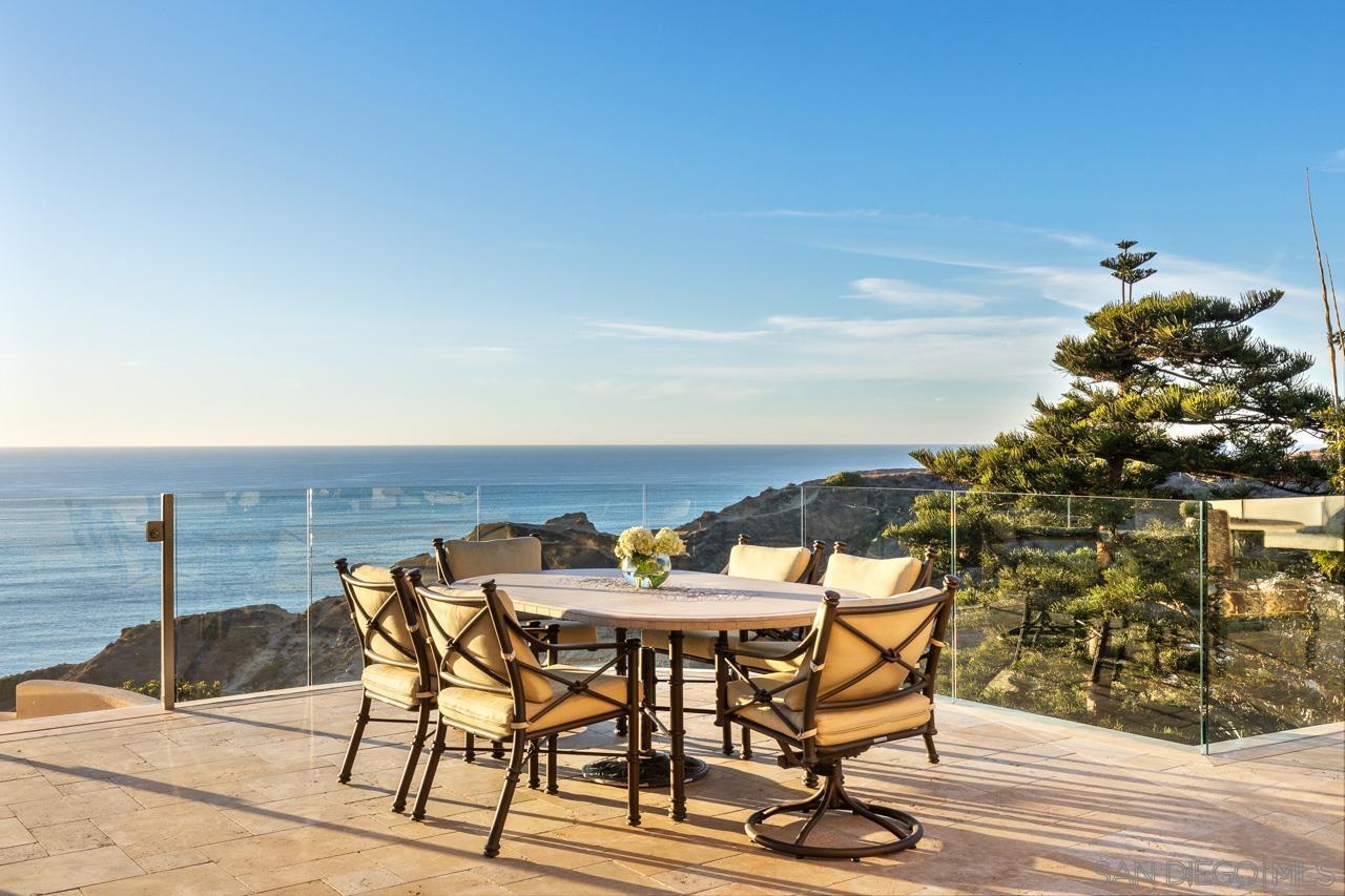 9860 La Jolla Farms Rd