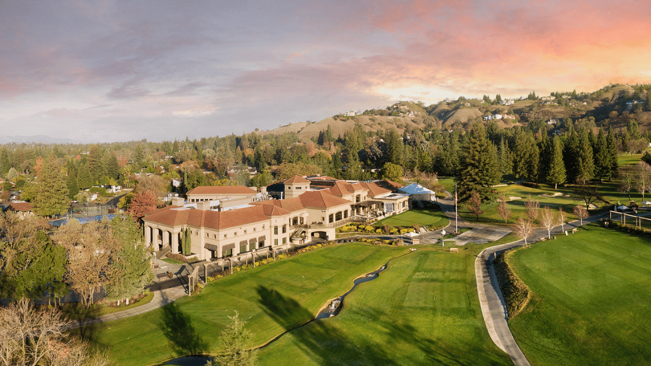 Round Hill Country Club