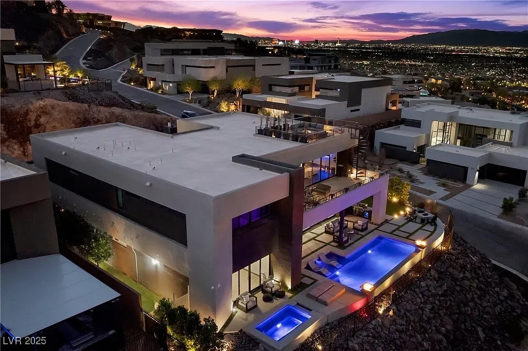 1463 Solitude Ridge Dr