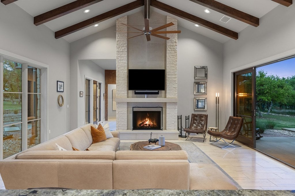 Horseman's Paradise in the heart of Dripping Springs