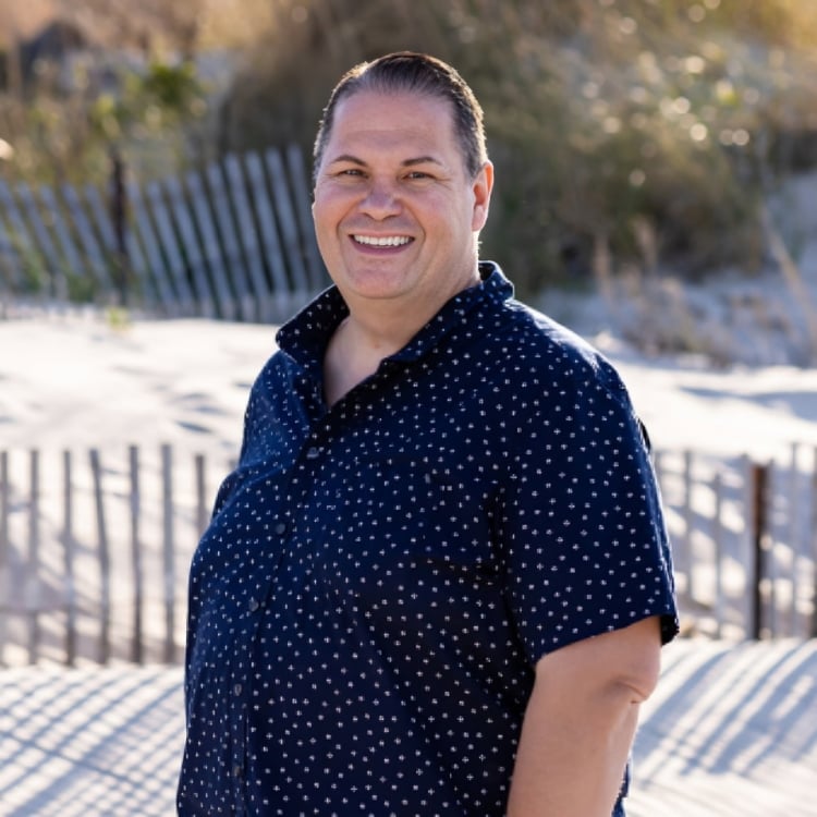 Russel Bryant Virginia Beach, VA Real Estate Agent Headshot