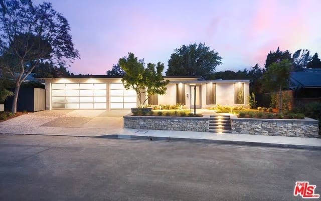 16428 Sloan Drive