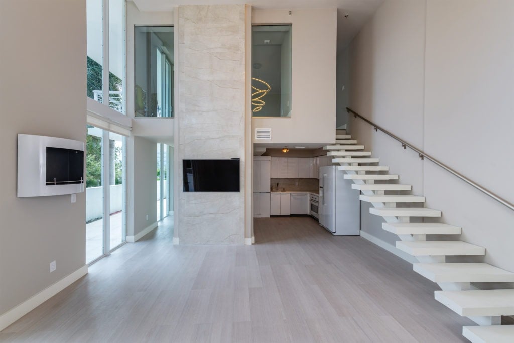 Luxe Alliage South Beach Rental Just Listed