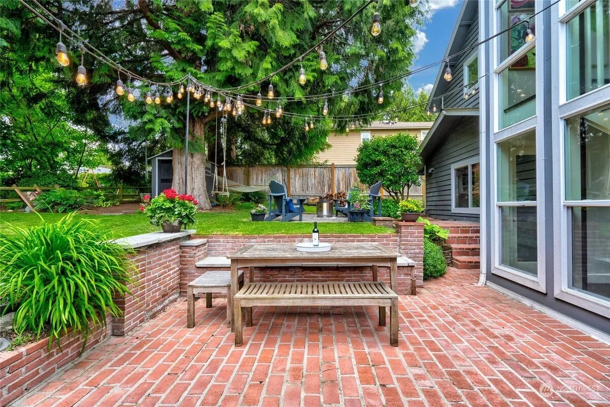 4600 108th Avenue NE