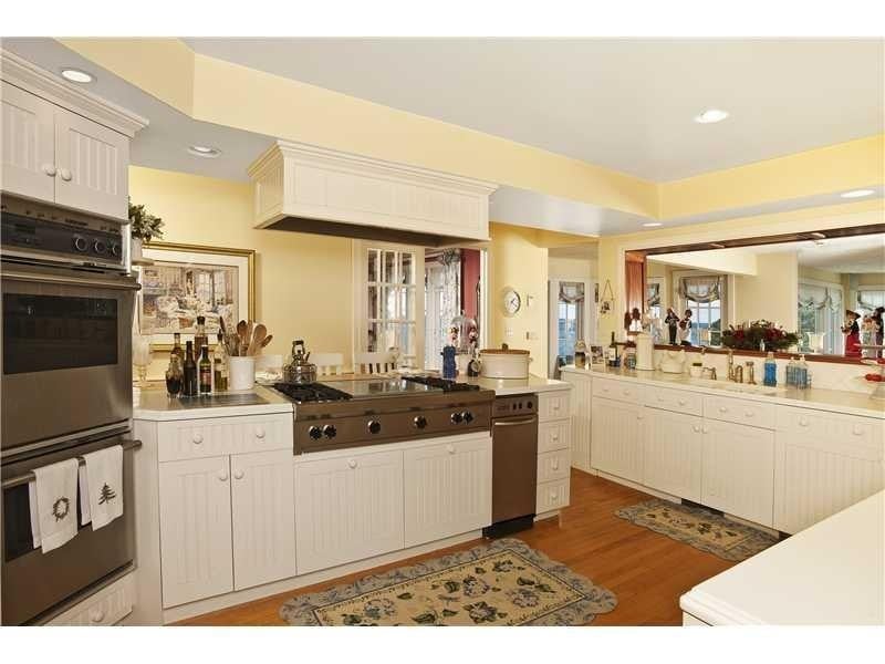 20 Bayberry Ln