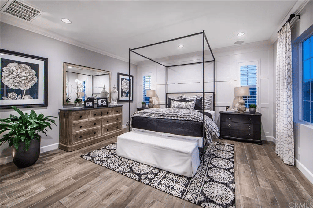 1931 Aliso Canyon Dr