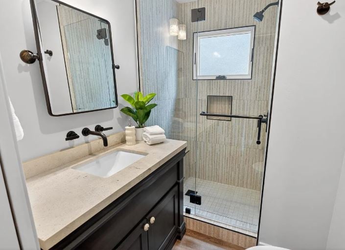 3828 Mission Blvd, San Diego, CA 92109