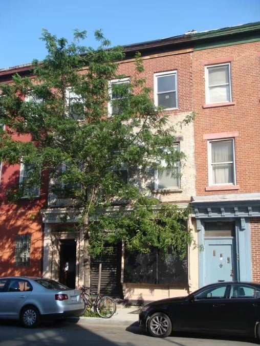 229 Kent Avenue - Retail