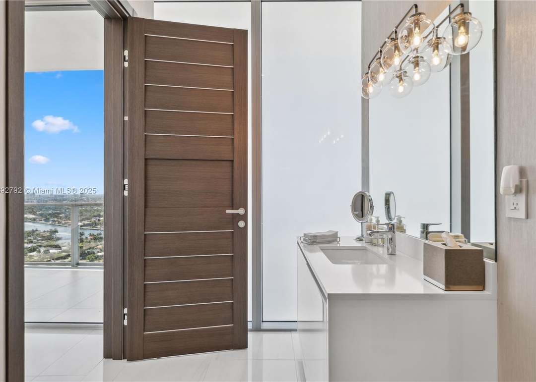2200 N Ocean Blvd Unit S2301