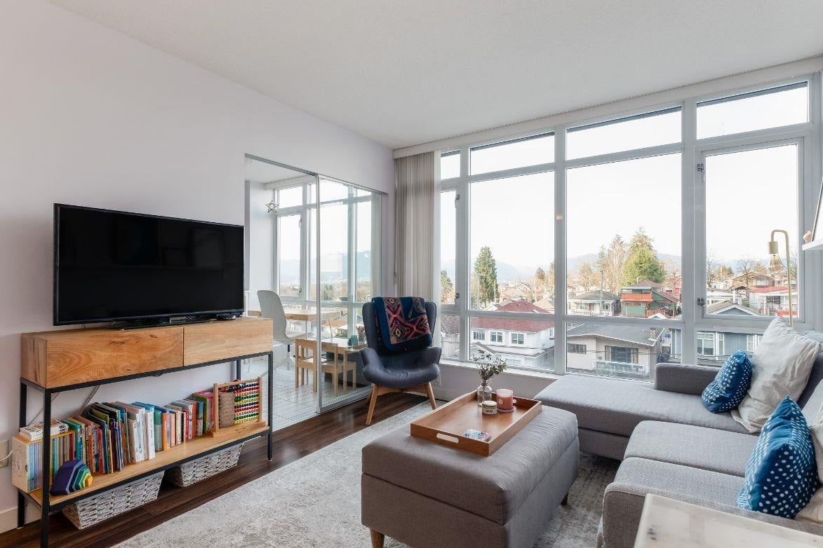 4818 Eldorado Mews, #512
