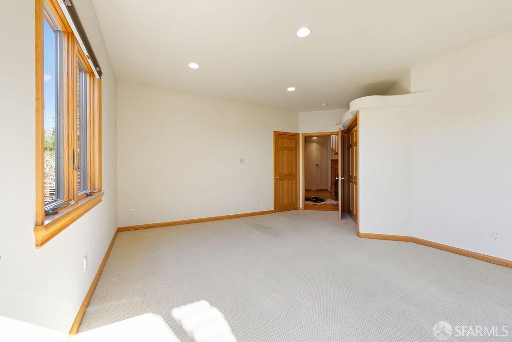 8727 Skyline Boulevard