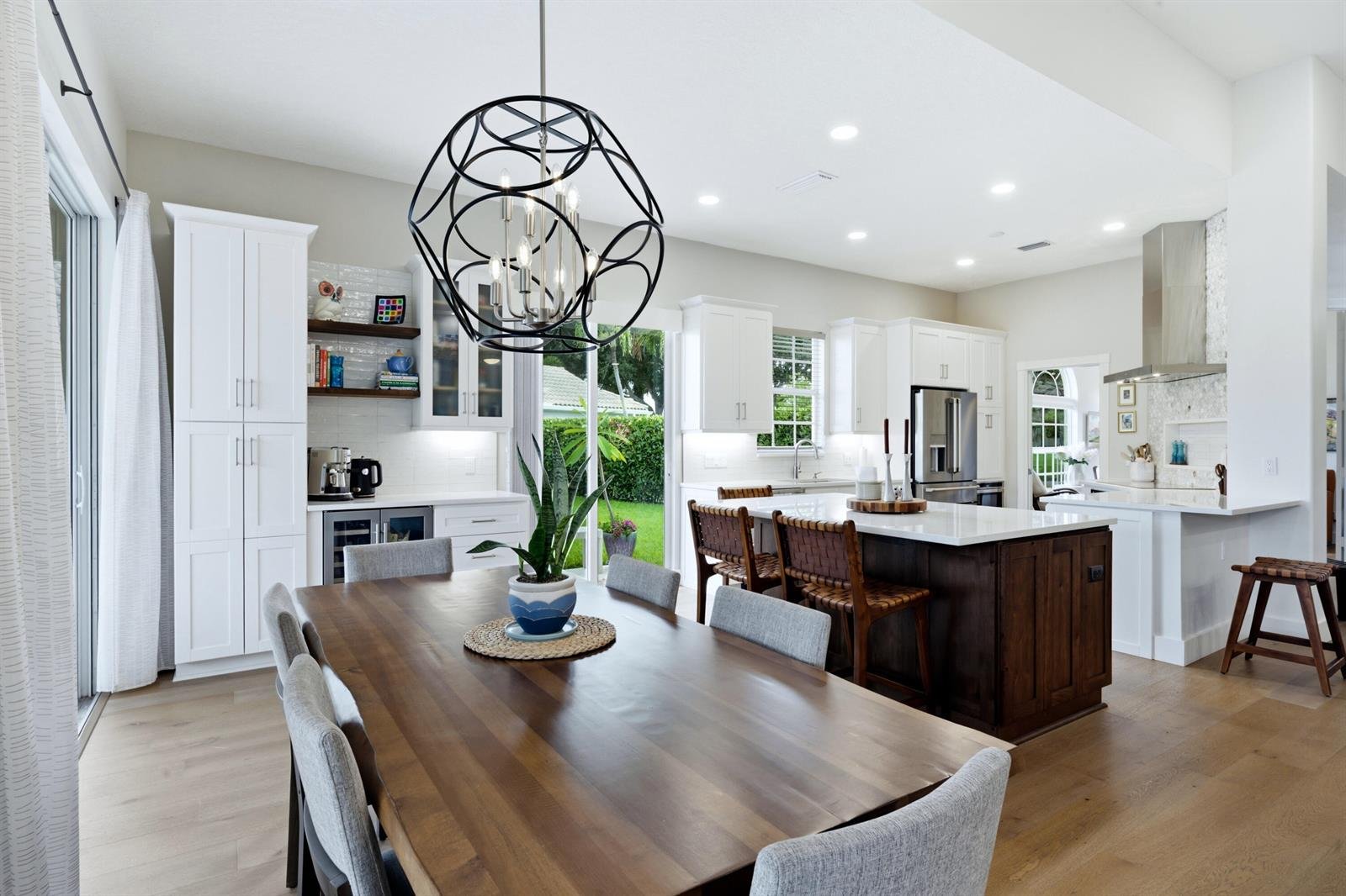 1321 Saint Lawrence Dr
