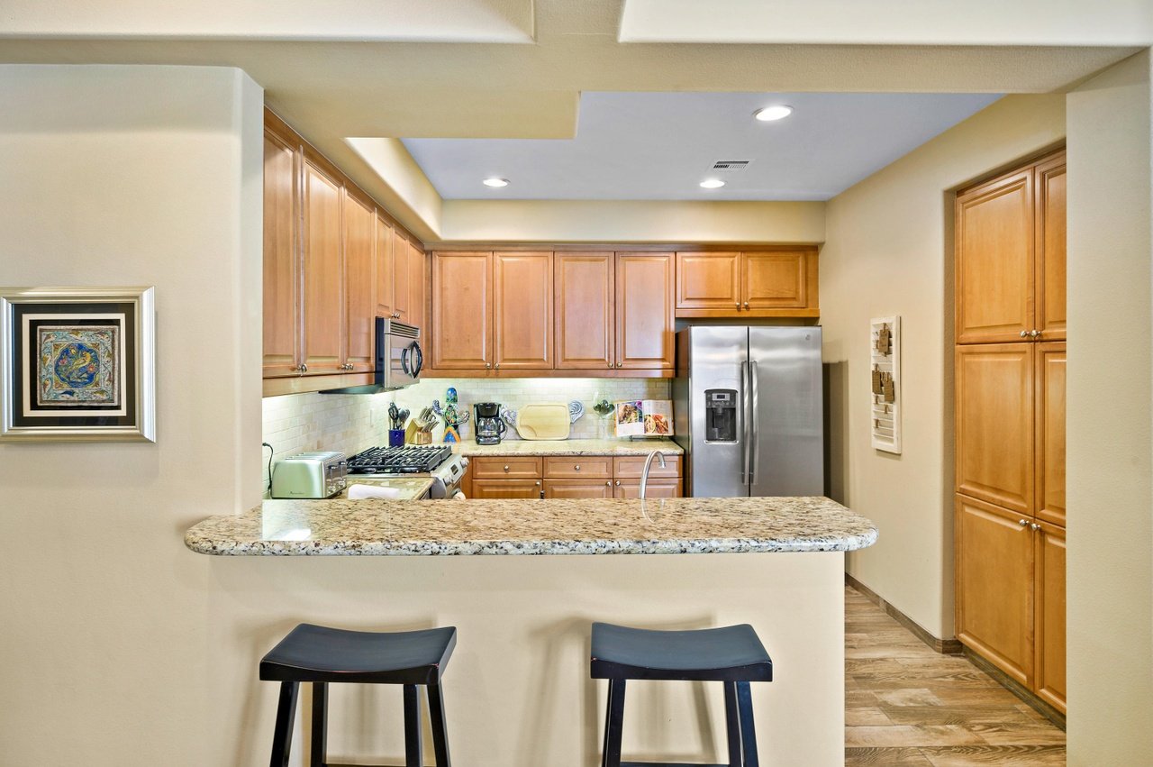 48429 Legacy Dr
