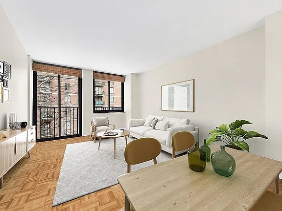 300 Albany St, #4C
