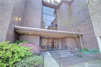 5915 Highway Place #403