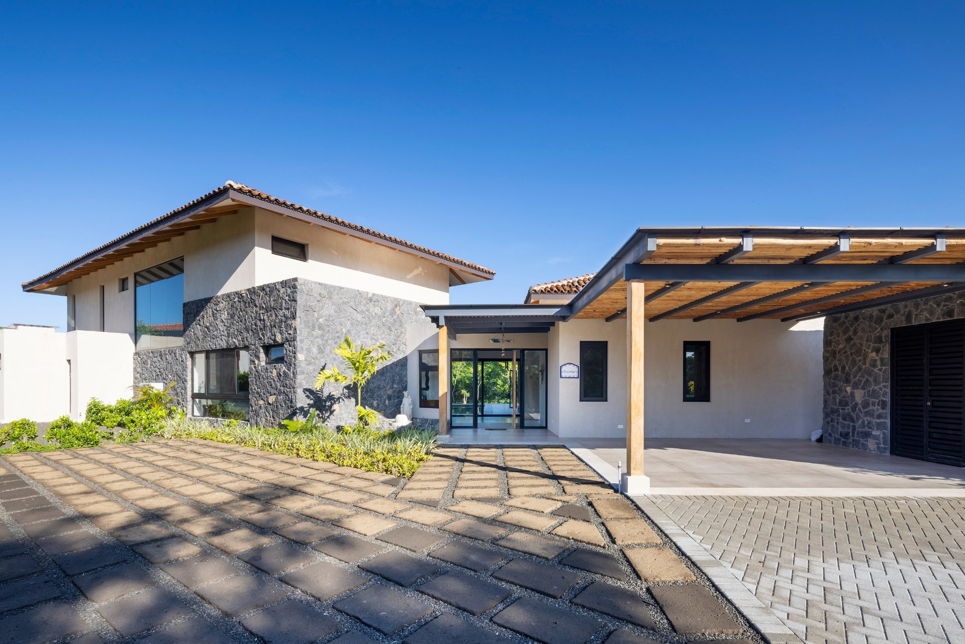 Casa Roacamar:  A Modern Coastal Sanctuary Steps from Playa Bonita