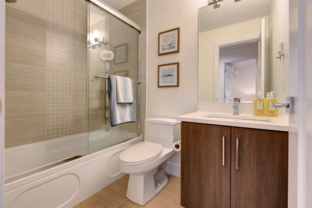 9680 Alexandra Rd, #86