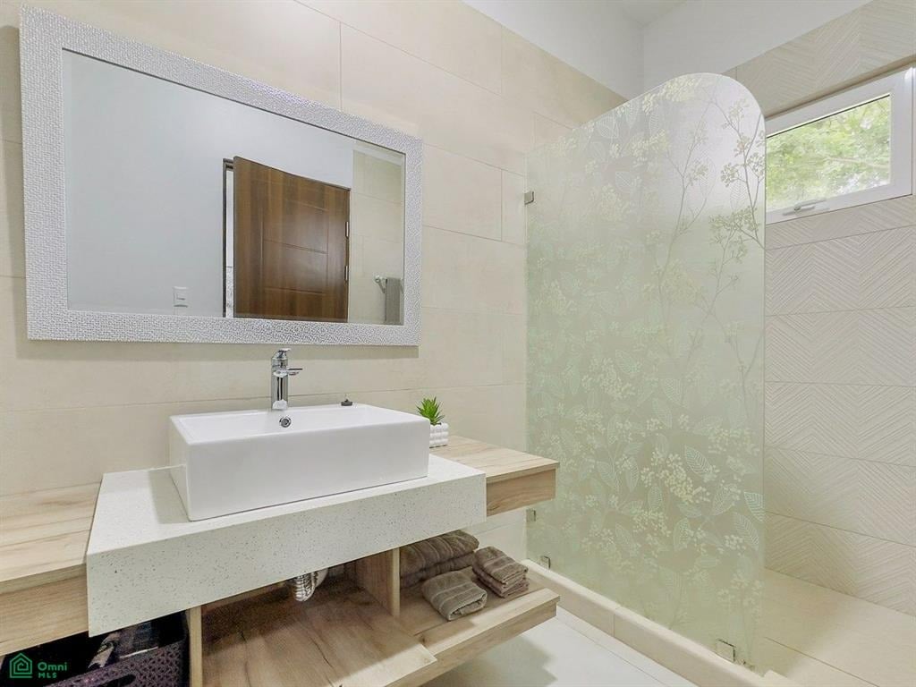 Casa Jeany | Modern Single-Level Home with Pool Near Playa del Coco