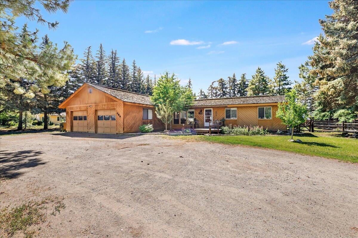 169 S Hiawatha Dr