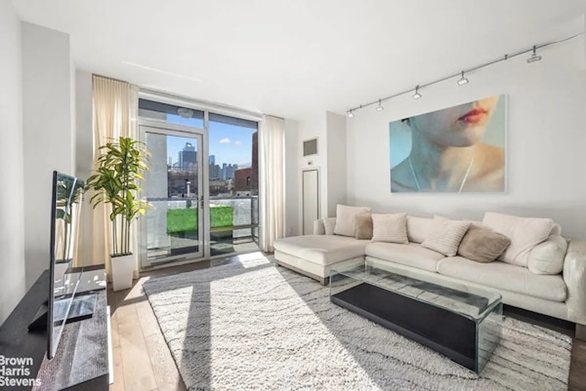 350 W 53rd St, #6J