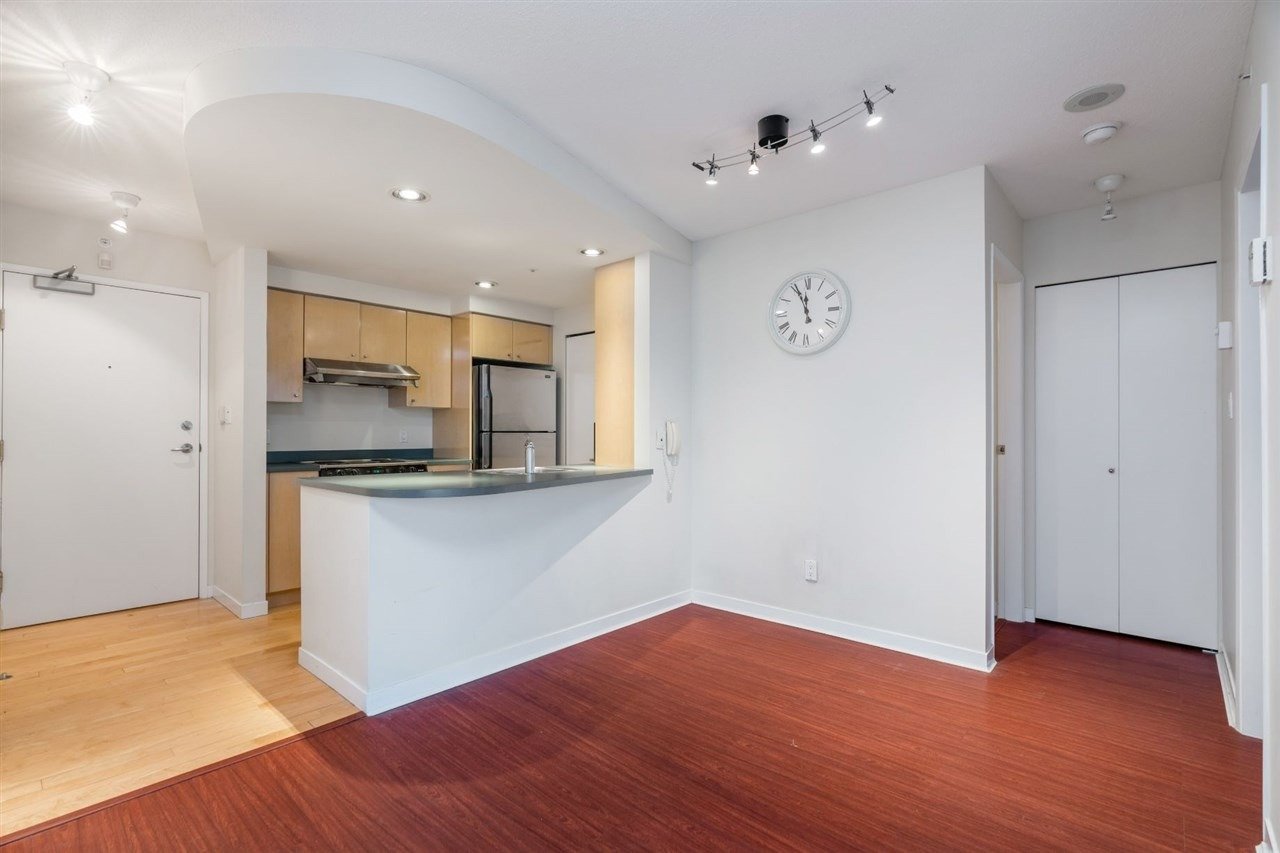 1009 Expo Blvd, #2009