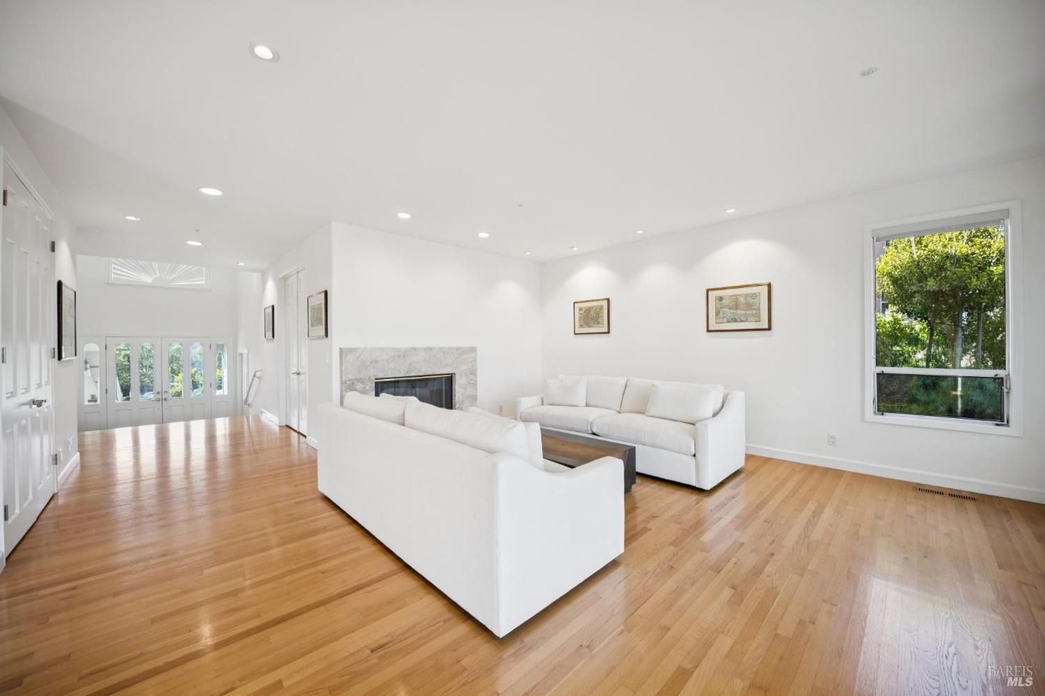 2 Cecilia Ct