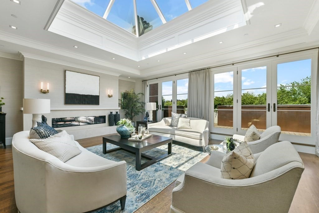 122 Commonwealth Avenue Unit: PH