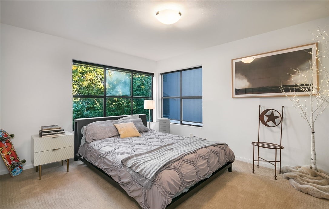 1546 Madrona Dr