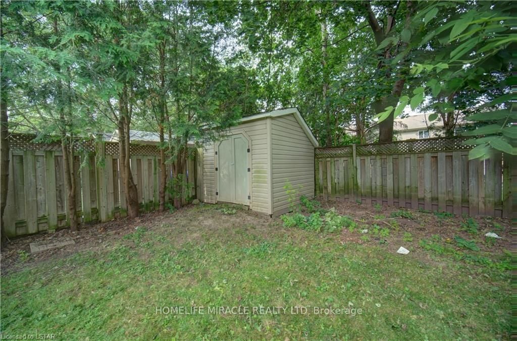 29 Ranchwood Cres